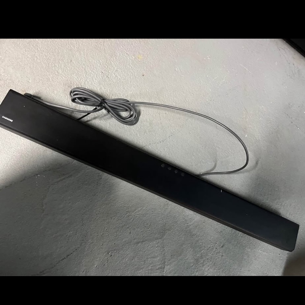 Samsung Black Soundbar - HW B450